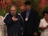 Fidel y Raúl en la Clausura del Congreso del PCC